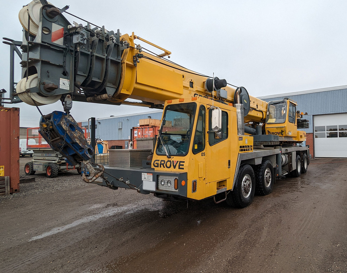 Grove TMS900E - Grua móvel: foto 1 Grove TMS900E - Grua móvel: foto 1