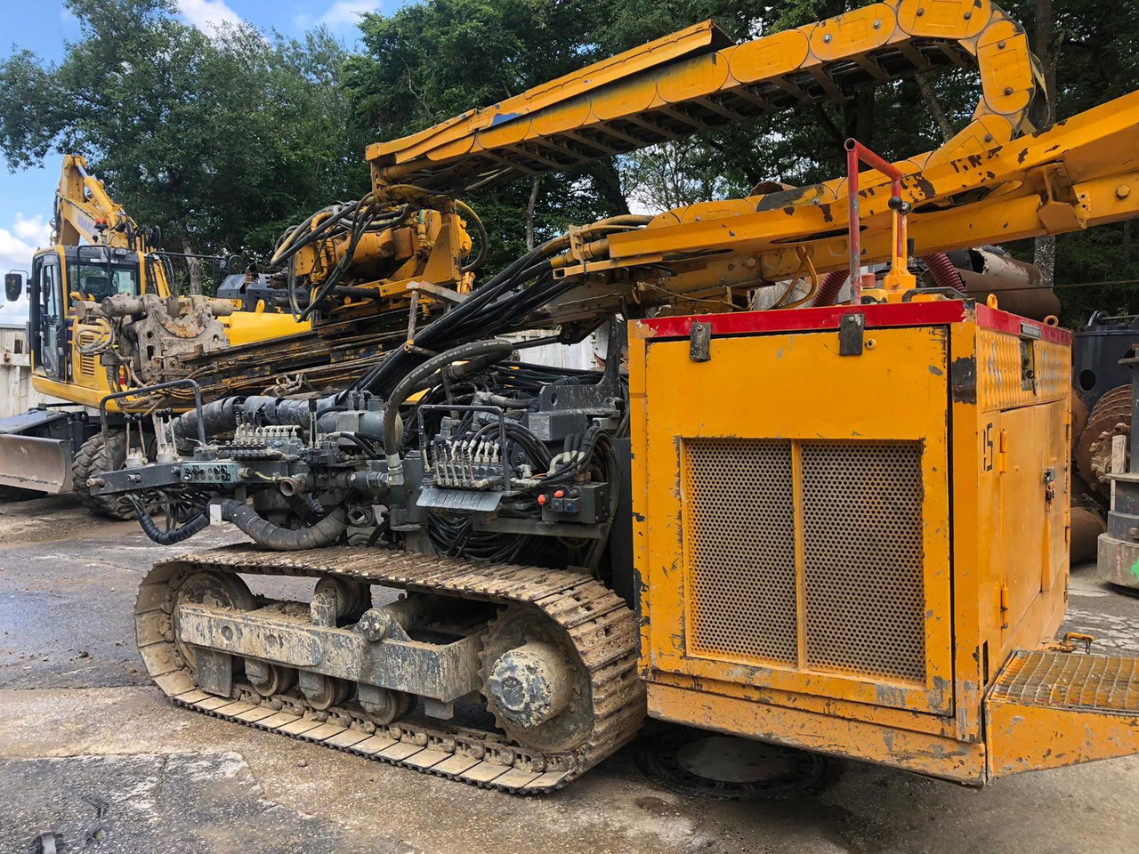 Klemm KR 802-2 - Bate estaca: foto 1 Klemm KR 802-2 - Bate estaca: foto 1