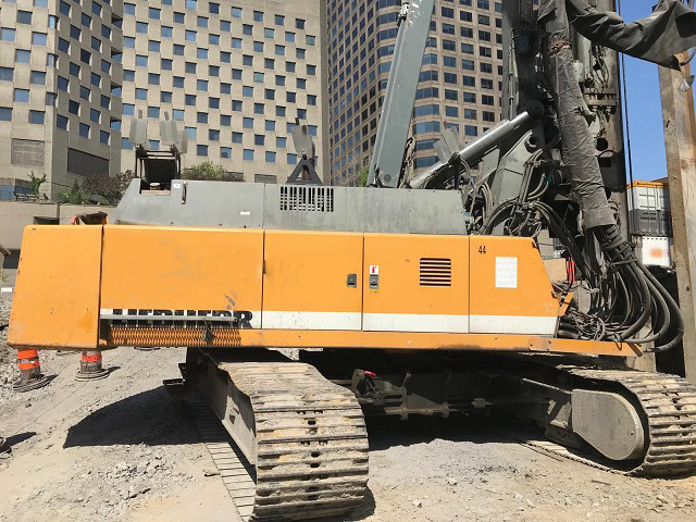 Liebherr LRB 255 - Bate estaca: foto 1 Liebherr LRB 255 - Bate estaca: foto 1