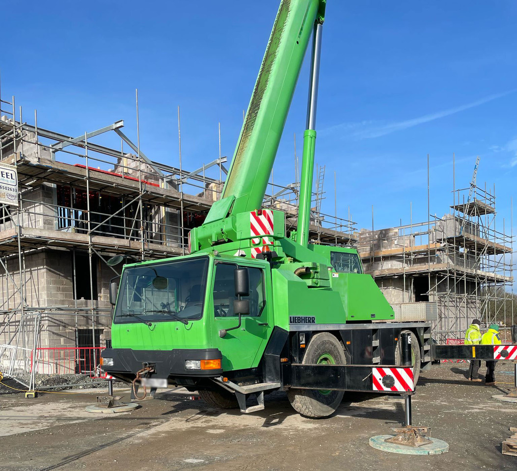 Liebherr LTM 1040-2.1 - Grua móvel: foto 2 Liebherr LTM 1040-2.1 - Grua móvel: foto 2