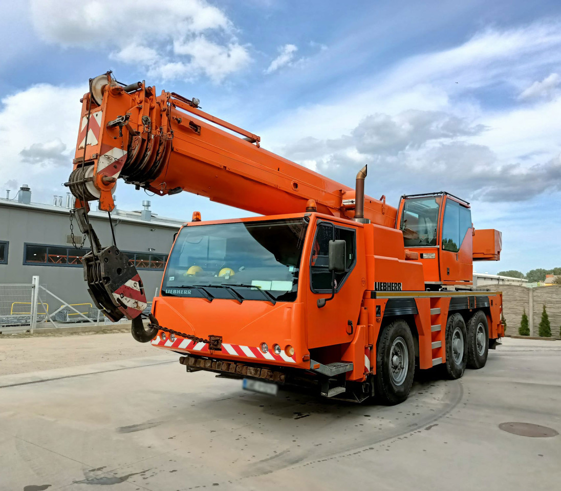 Liebherr LTM 1045-3.1 - Grua móvel: foto 1 Liebherr LTM 1045-3.1 - Grua móvel: foto 1