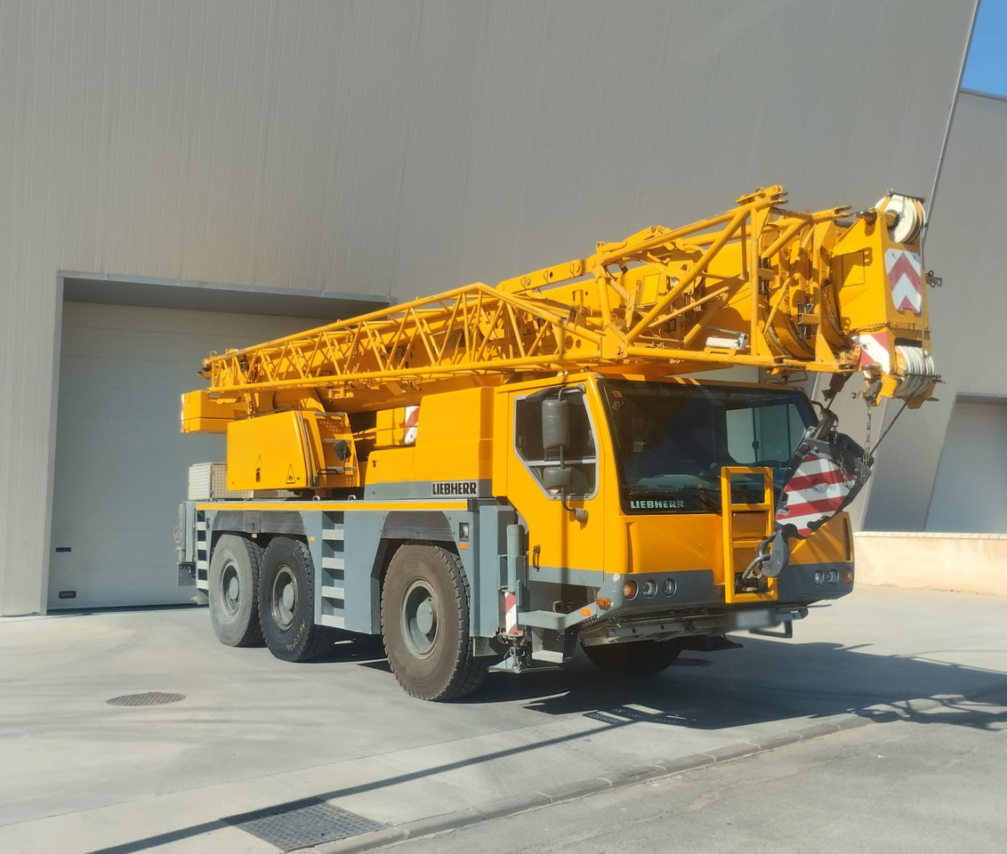 Liebherr LTM 1055-3.1 - Grua móvel: foto 2 Liebherr LTM 1055-3.1 - Grua móvel: foto 2