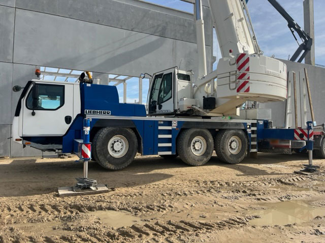 Liebherr LTM 1060-3.1 - Guindaste de torre: foto 2 Liebherr LTM 1060-3.1 - Guindaste de torre: foto 2