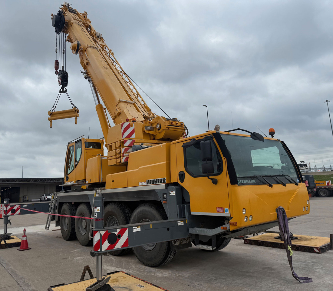 Liebherr LTM 1070-4.2 - Grua móvel: foto 1 Liebherr LTM 1070-4.2 - Grua móvel: foto 1