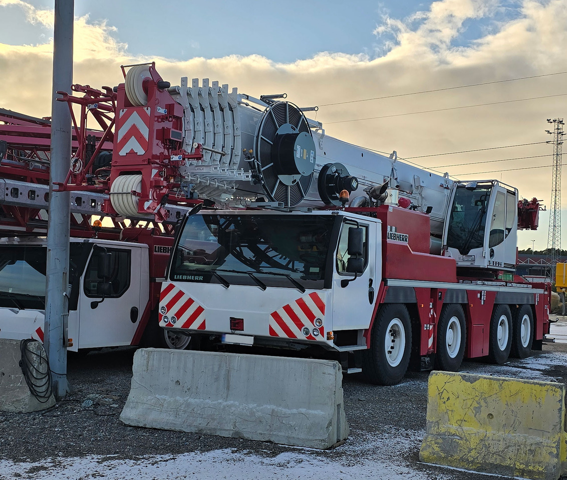 Liebherr LTM 1120-4.1 - Grua móvel: foto 2 Liebherr LTM 1120-4.1 - Grua móvel: foto 2