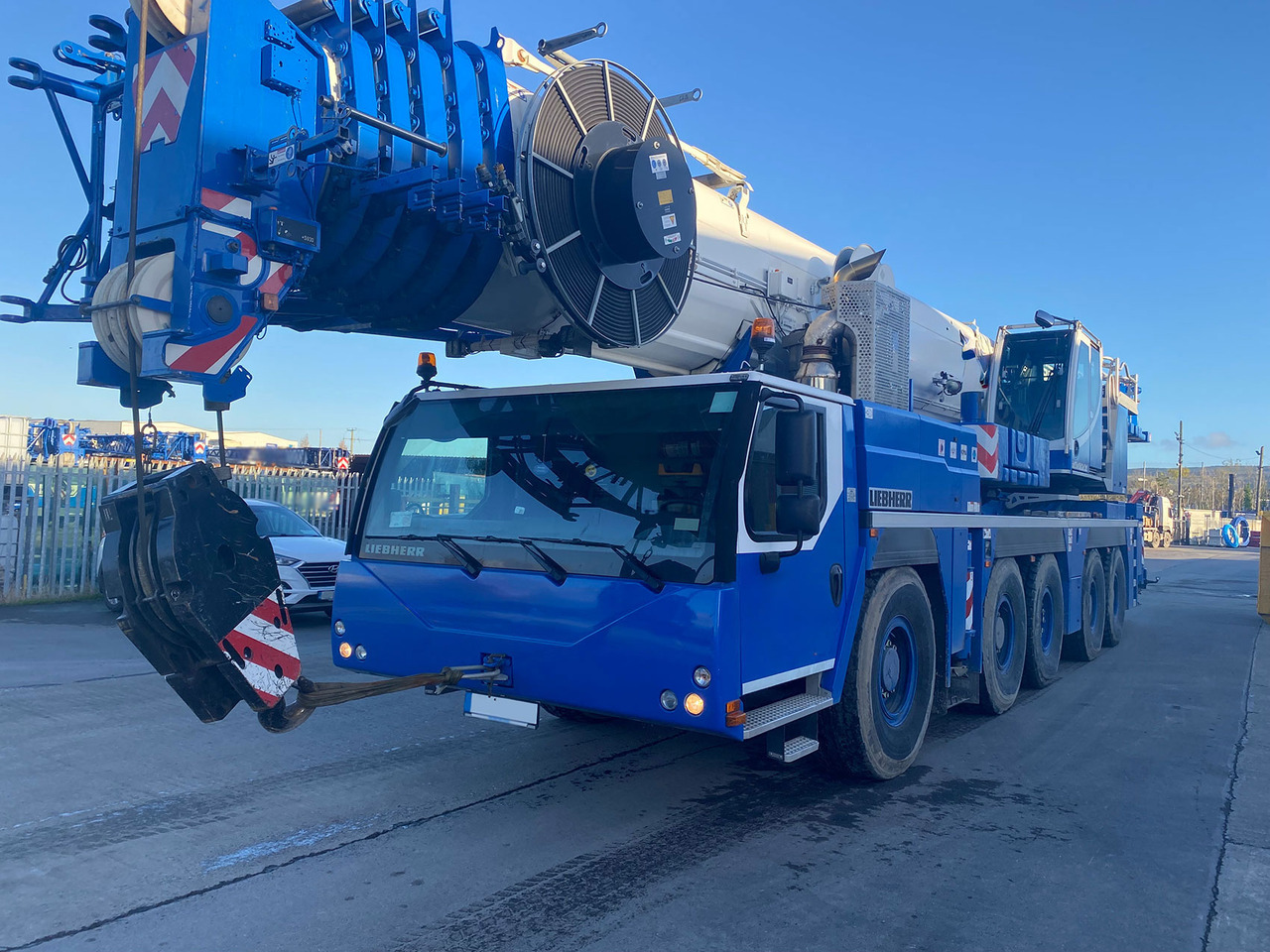 Liebherr LTM 1160-5.2 - Grua móvel: foto 1 Liebherr LTM 1160-5.2 - Grua móvel: foto 1