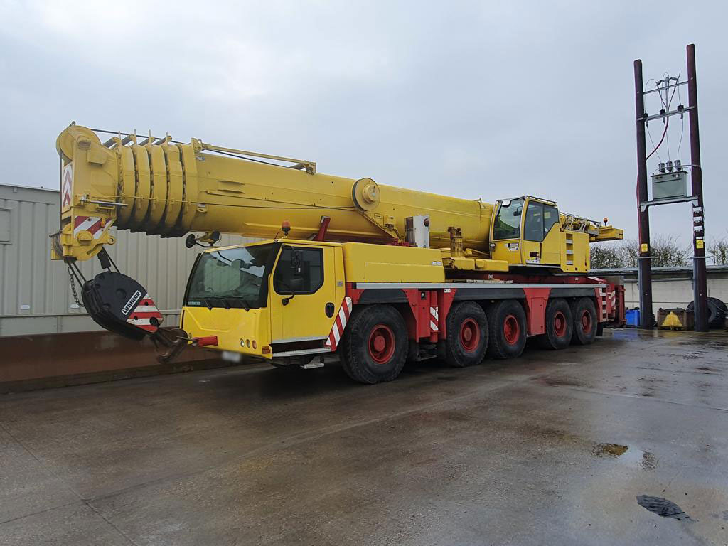 Liebherr LTM 1220-5.1 - Grua móvel: foto 1 Liebherr LTM 1220-5.1 - Grua móvel: foto 1
