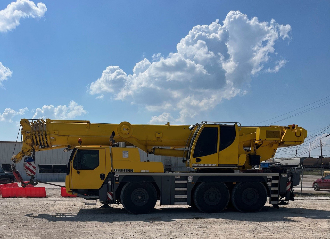 Liebherr LTM1060-3.1 - Grua móvel: foto 2 Liebherr LTM1060-3.1 - Grua móvel: foto 2