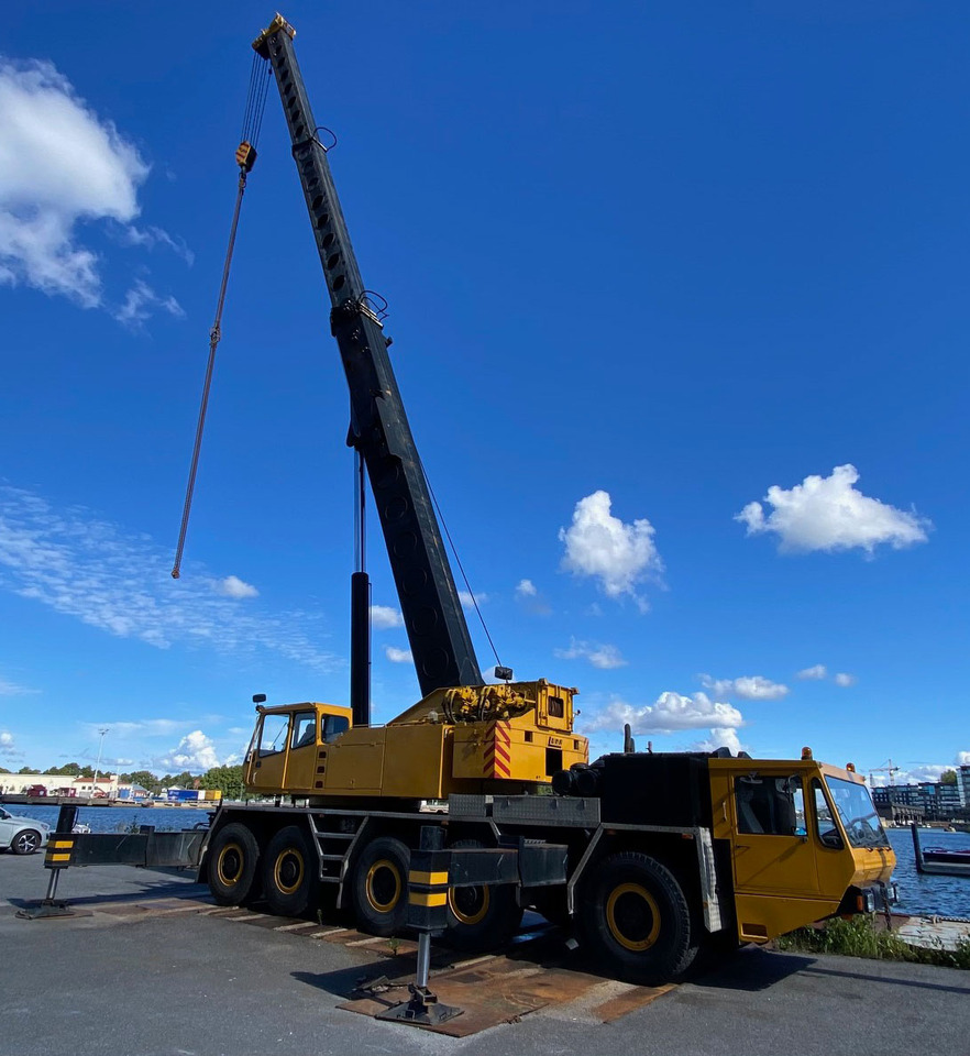 Luna AT 120/47 - Grua móvel: foto 1 Luna AT 120/47 - Grua móvel: foto 1