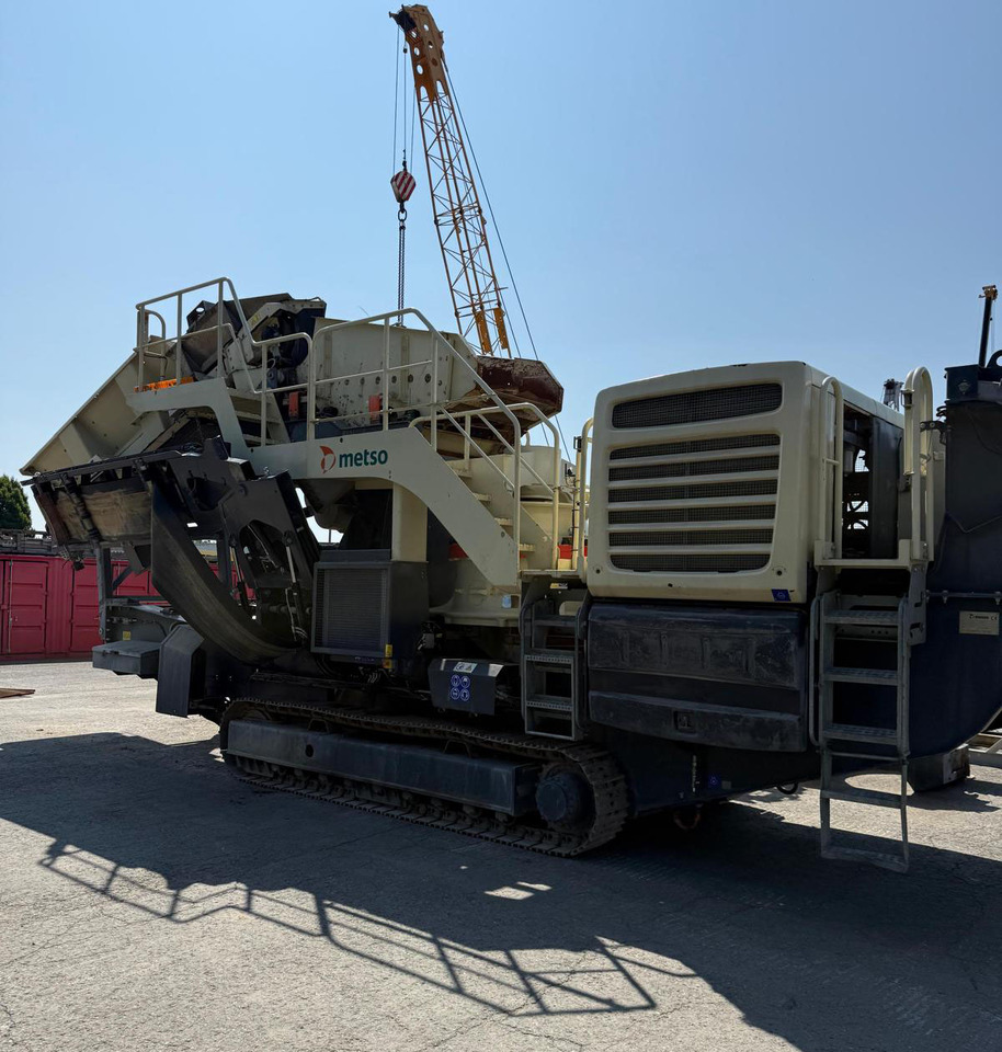 Metso LT220GP - Britador de cone: foto 1 Metso LT220GP - Britador de cone: foto 1