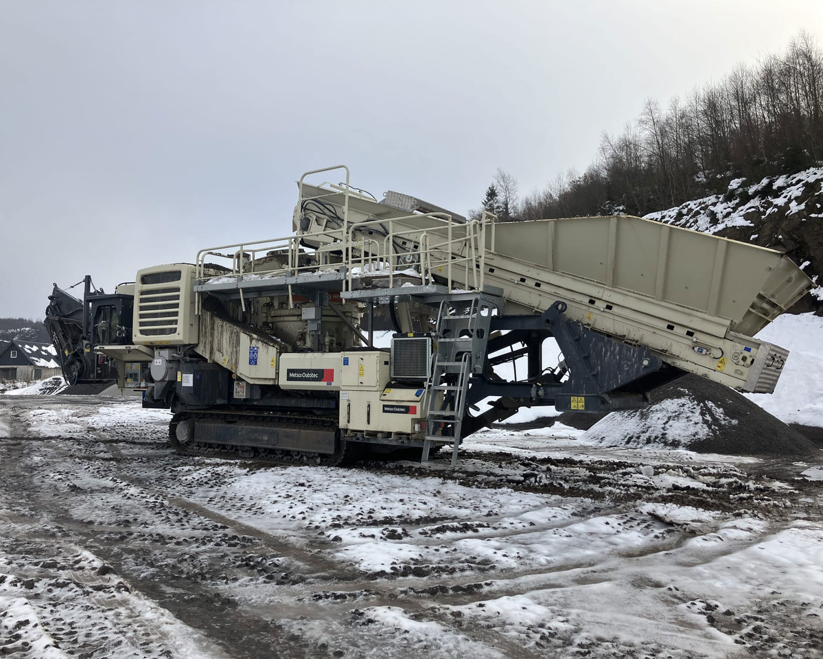 Metso LT300 HP - Britador de cone: foto 1 Metso LT300 HP - Britador de cone: foto 1