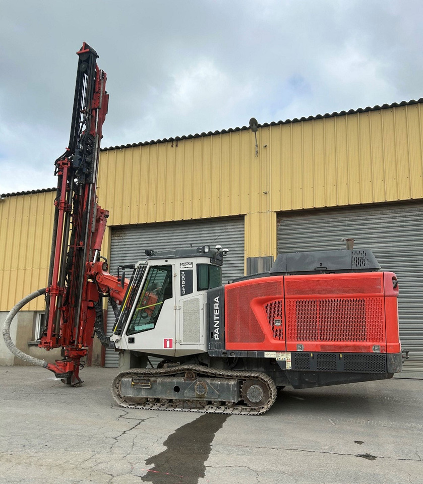 Sandvik DP1500i - Máquina de perfuração: foto 2 Sandvik DP1500i - Máquina de perfuração: foto 2