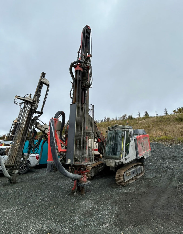 Sandvik DP1600i - Máquina de perfuração: foto 1 Sandvik DP1600i - Máquina de perfuração: foto 1
