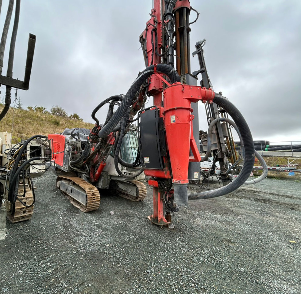 Sandvik DP1600i - Máquina de perfuração: foto 4 Sandvik DP1600i - Máquina de perfuração: foto 4