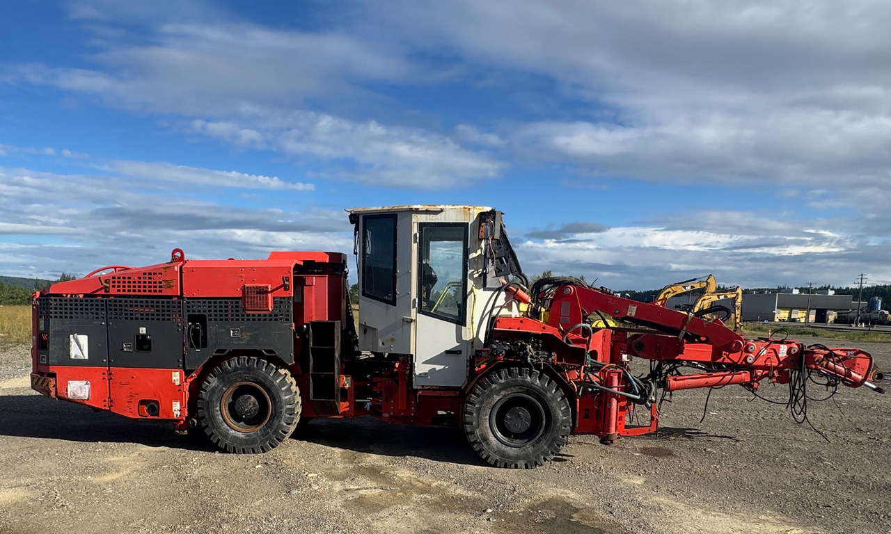 Sandvik DS411 - Máquina de perfuração direcional: foto 1 Sandvik DS411 - Máquina de perfuração direcional: foto 1