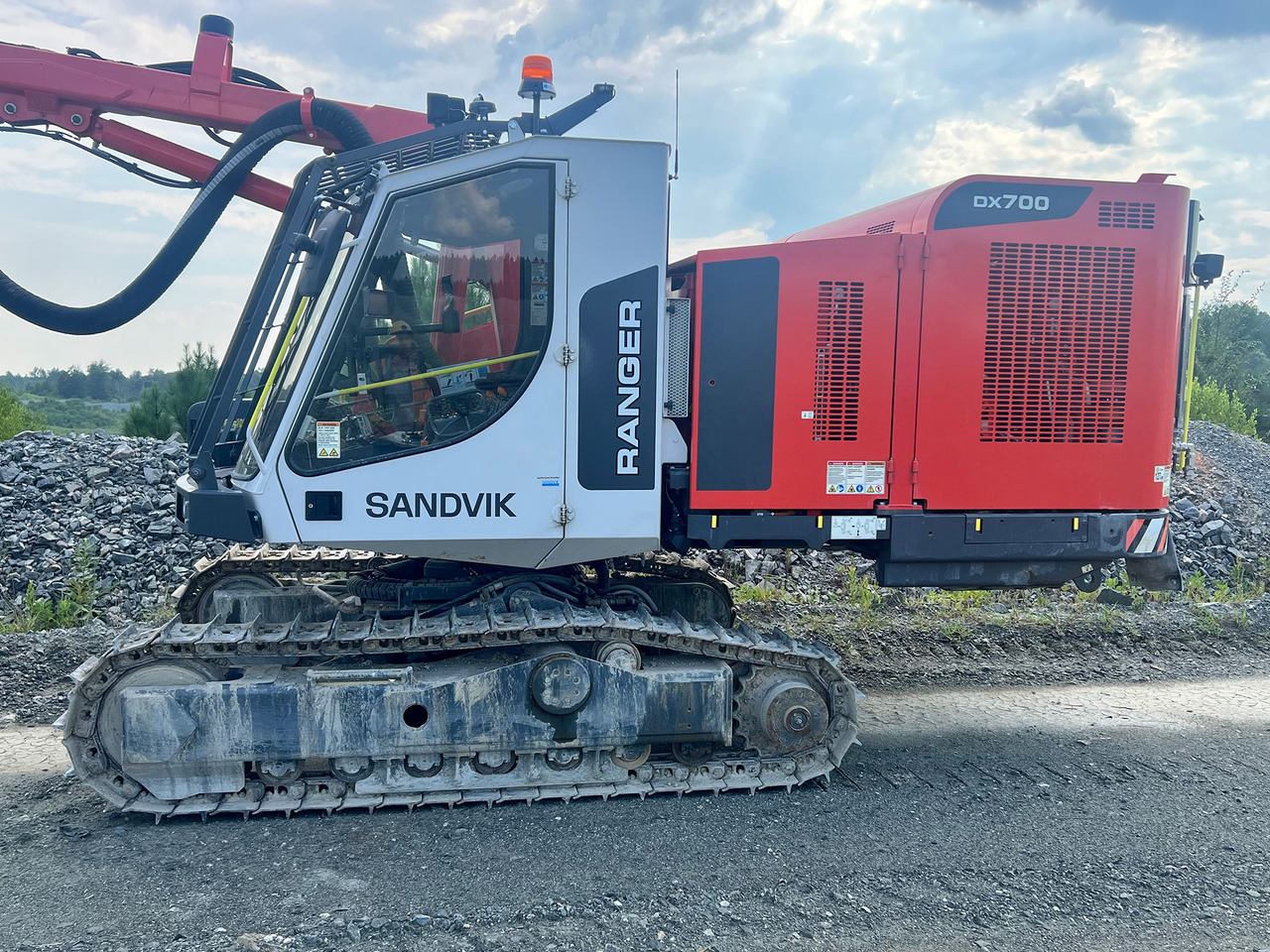 Sandvik DX700 - Máquina de perfuração: foto 5 Sandvik DX700 - Máquina de perfuração: foto 5