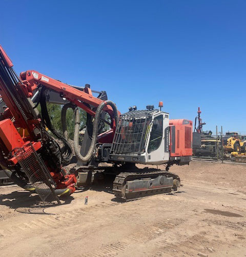 Sandvik DX800 - Máquina de perfuração: foto 2 Sandvik DX800 - Máquina de perfuração: foto 2