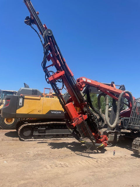 Sandvik DX800 - Máquina de perfuração: foto 3 Sandvik DX800 - Máquina de perfuração: foto 3