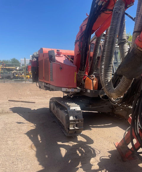 Sandvik DX800 - Máquina de perfuração: foto 4 Sandvik DX800 - Máquina de perfuração: foto 4