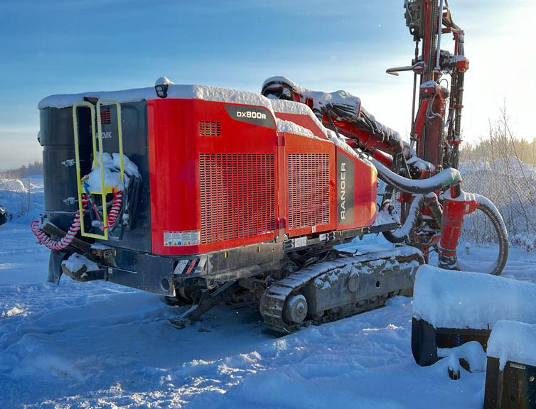 Sandvik DX800R - Máquina de perfuração: foto 5 Sandvik DX800R - Máquina de perfuração: foto 5