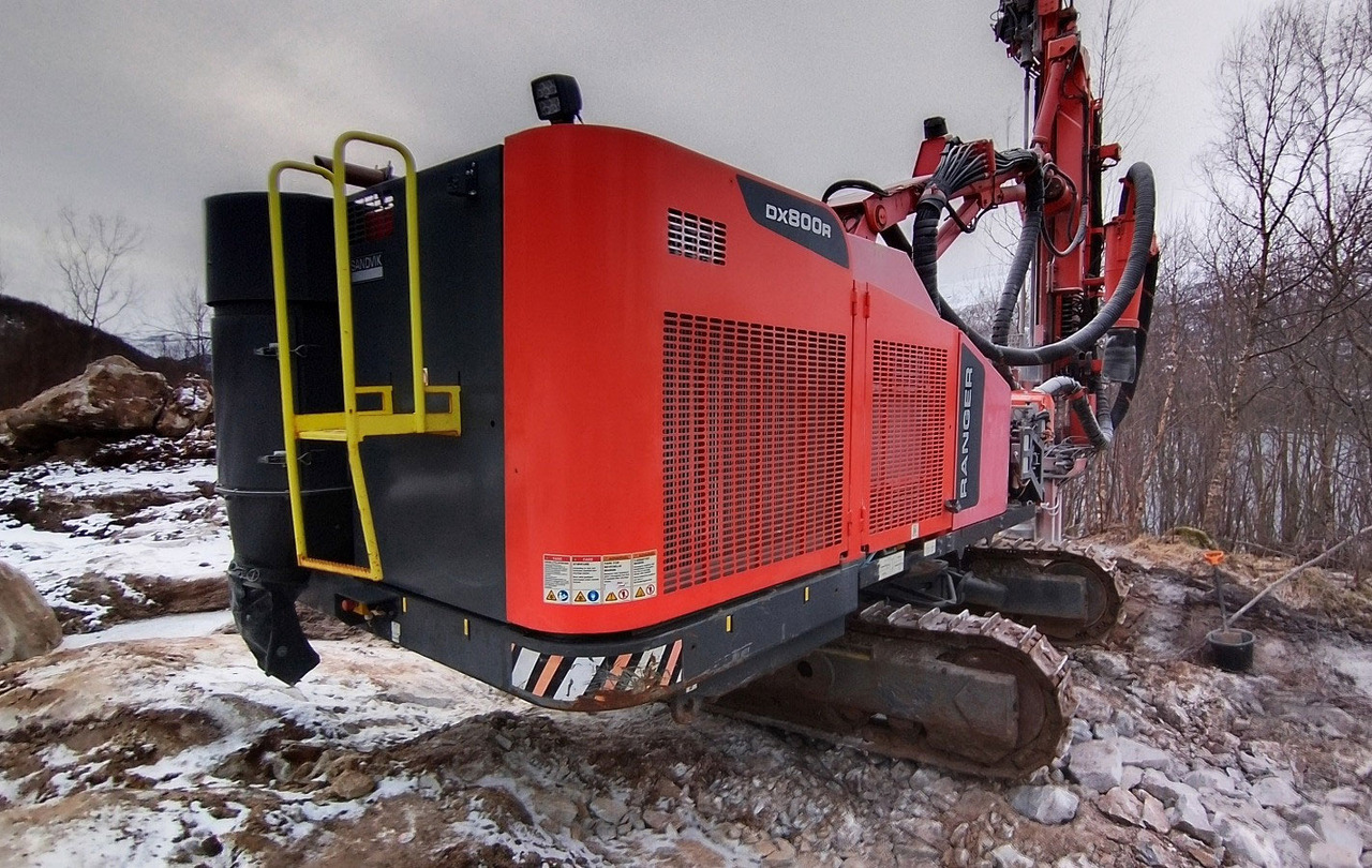 Sandvik DX800R - Máquina de perfuração: foto 4 Sandvik DX800R - Máquina de perfuração: foto 4