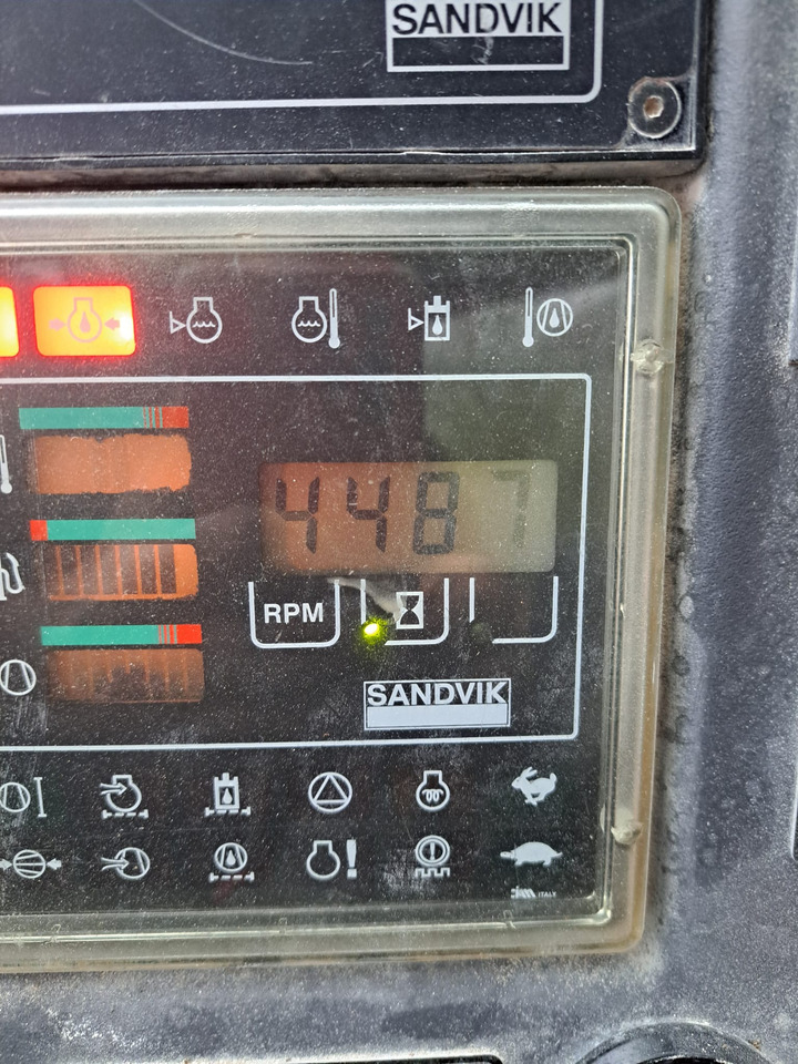 Sandvik Titon 300 - Máquina de perfuração: foto 5 Sandvik Titon 300 - Máquina de perfuração: foto 5