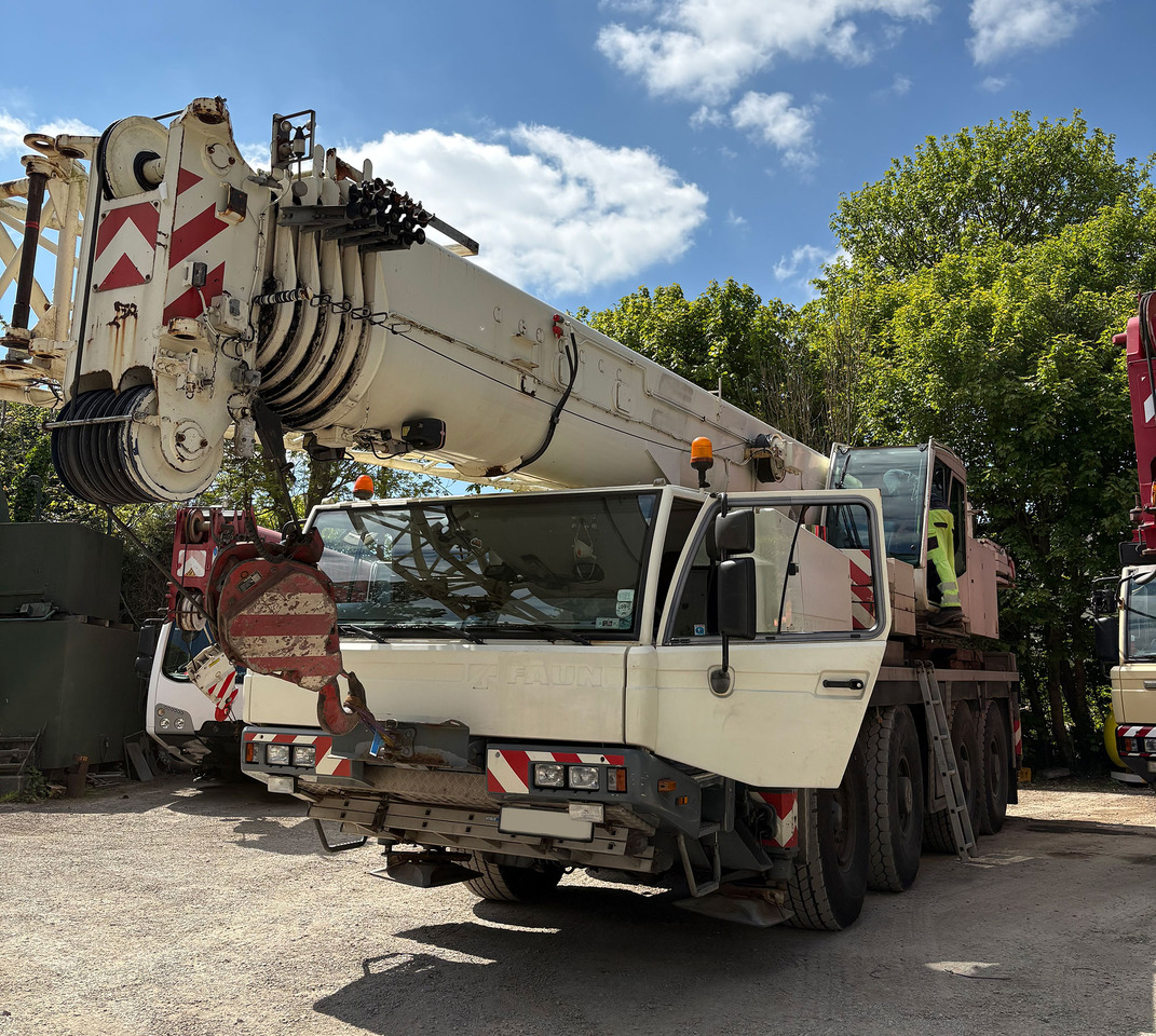 Tadano Faun ATF 90G-4 - Grua móvel: foto 4 Tadano Faun ATF 90G-4 - Grua móvel: foto 4