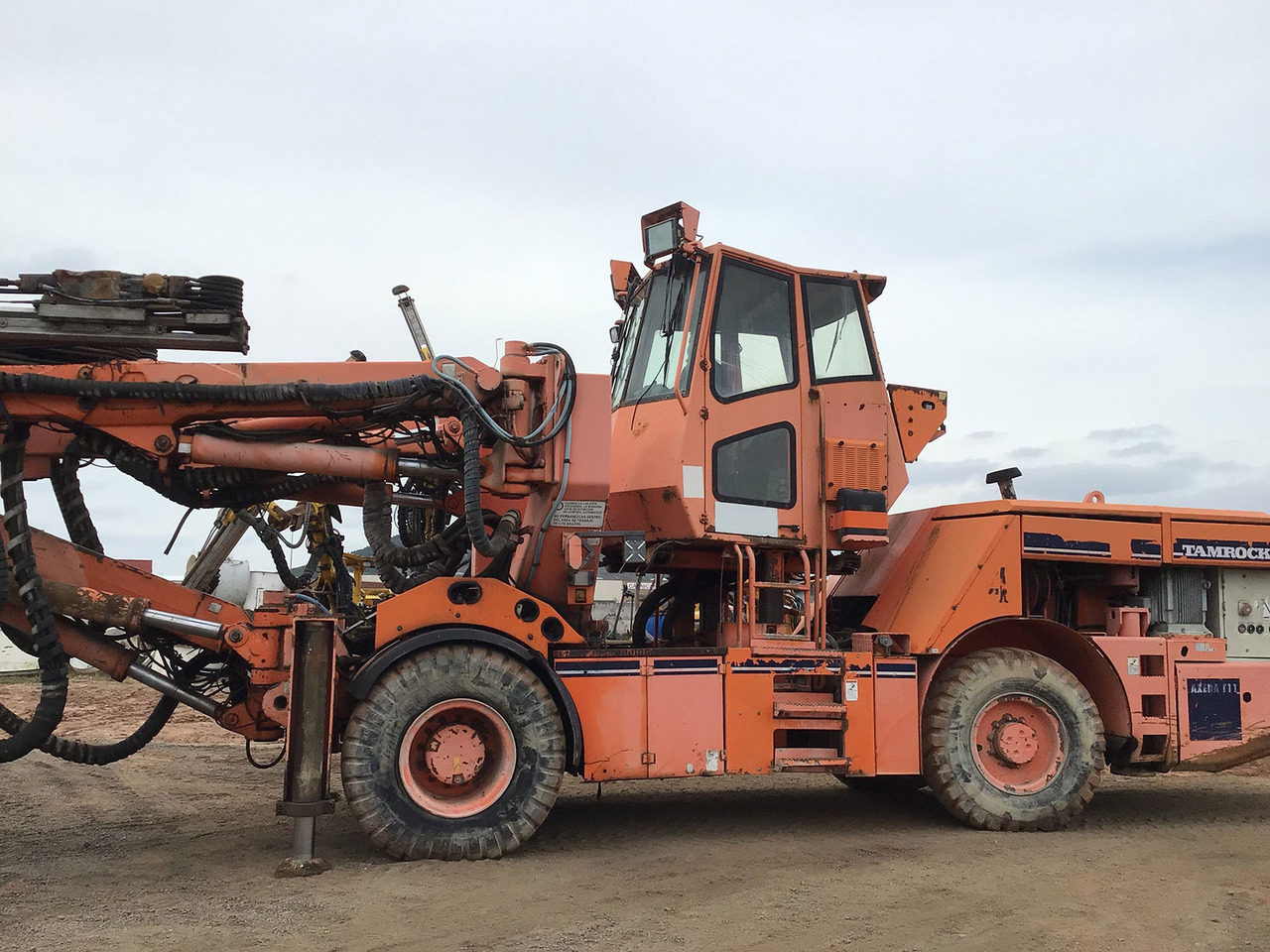 Tamrock Axera T11 Data-315 C - Máquina de perfuração direcional: foto 1 Tamrock Axera T11 Data-315 C - Máquina de perfuração direcional: foto 1