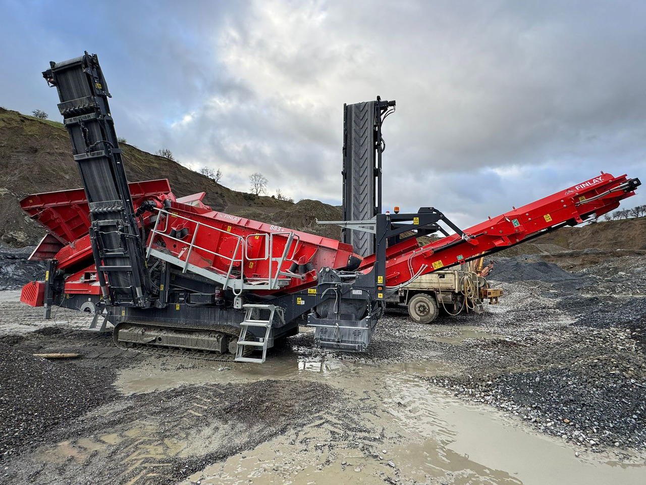 Terex Finlay 883+ - Peneira vibratória: foto 1 Terex Finlay 883+ - Peneira vibratória: foto 1