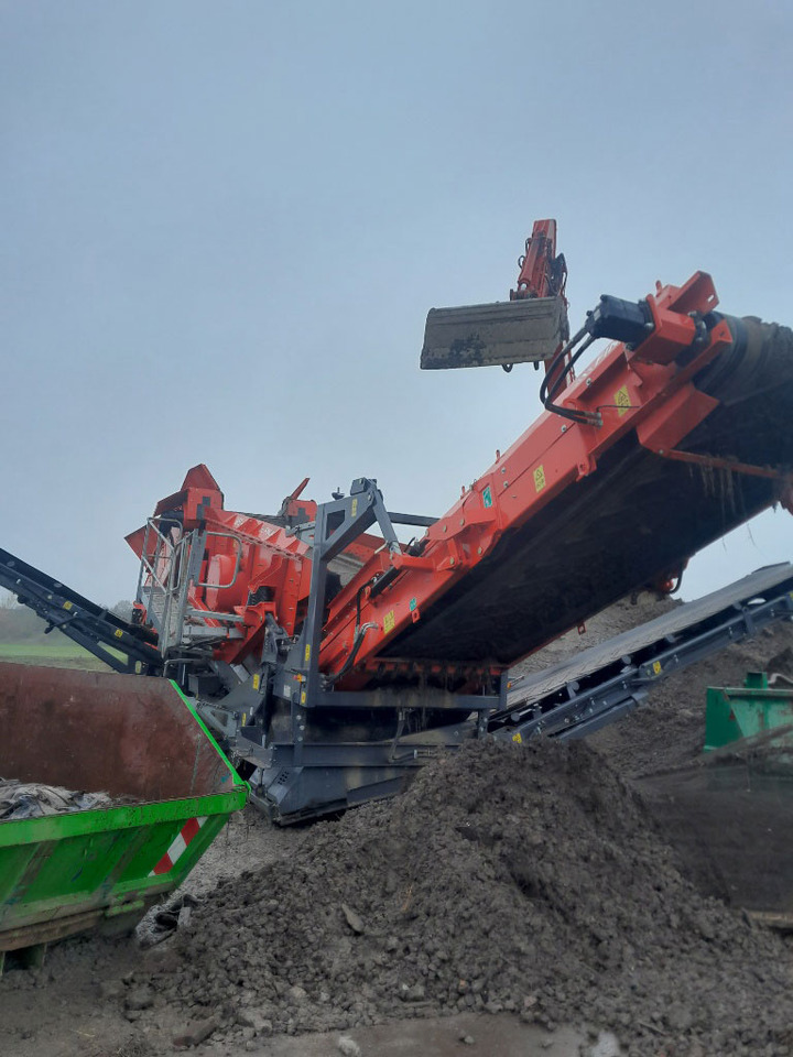 Terex Finlay 883+ - Peneira vibratória: foto 4 Terex Finlay 883+ - Peneira vibratória: foto 4