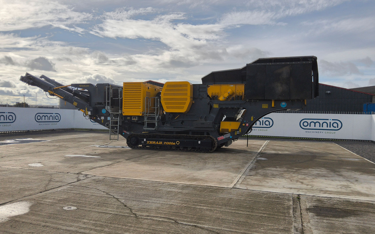 Tesab 700ie - Britador de mandíbula: foto 4 Tesab 700ie - Britador de mandíbula: foto 4