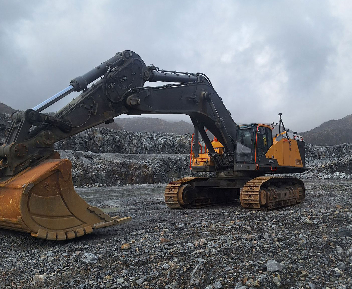Volvo EC950FL - Escavadora de rastos: foto 1 Volvo EC950FL - Escavadora de rastos: foto 1