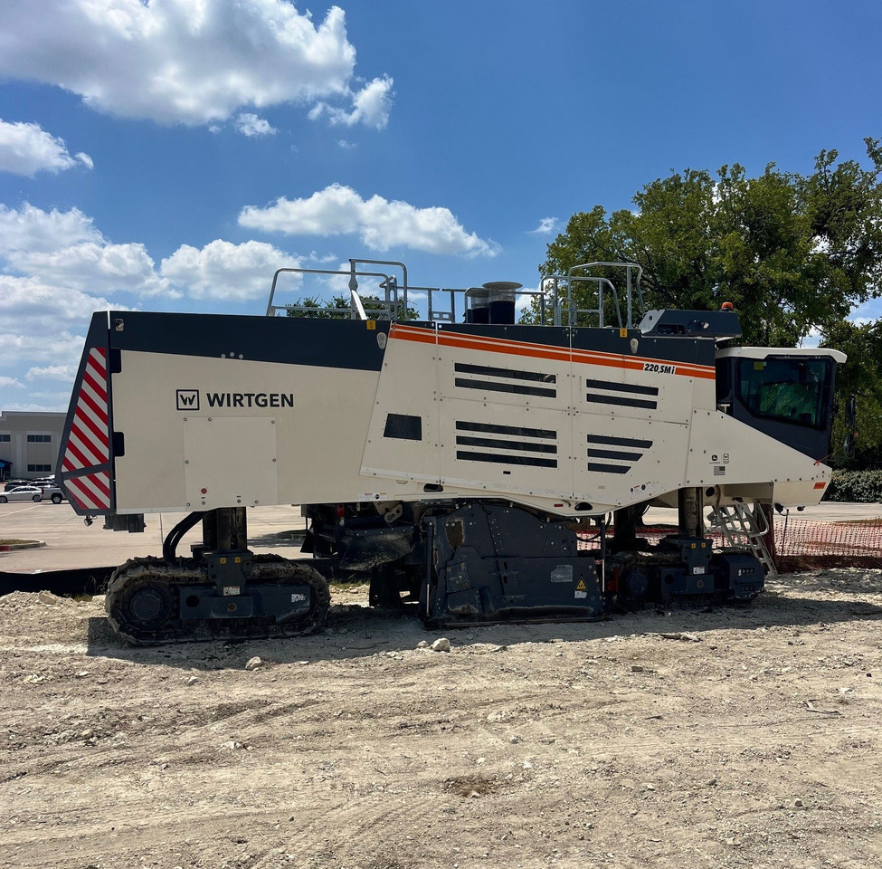 Wirtgen 220 SMI - Aplainadora (Fresadora): foto 2 Wirtgen 220 SMI - Aplainadora (Fresadora): foto 2