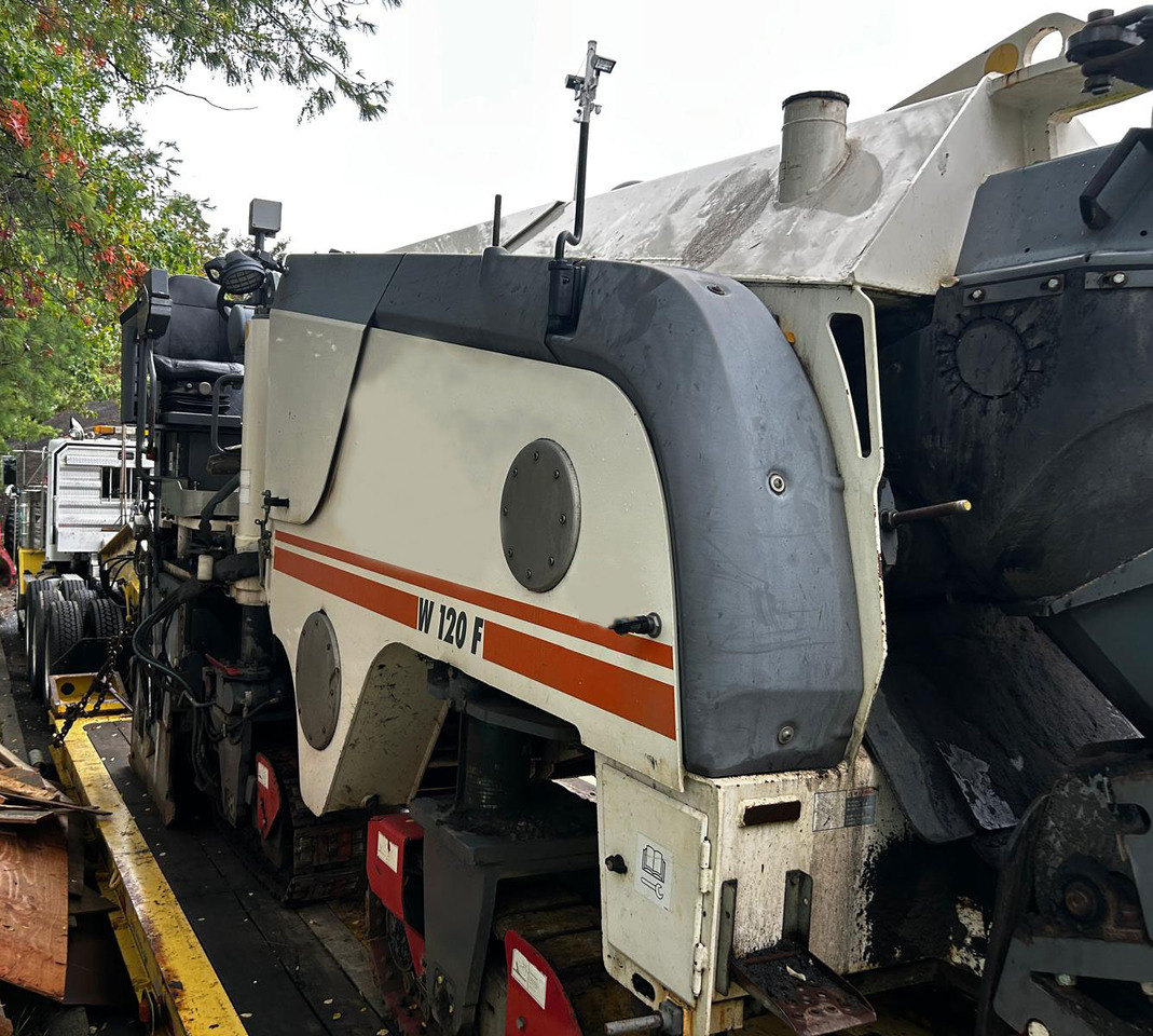 Wirtgen W 120 F - Aplainadora (Fresadora): foto 4 Wirtgen W 120 F - Aplainadora (Fresadora): foto 4