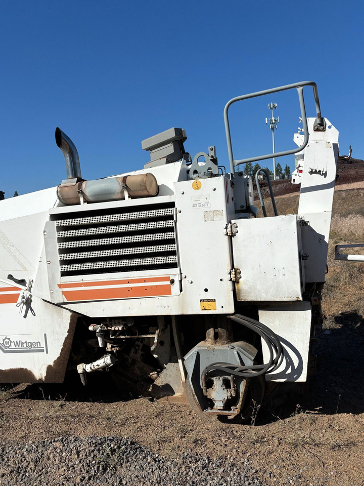 Wirtgen W 1200 F - Aplainadora (Fresadora): foto 4 Wirtgen W 1200 F - Aplainadora (Fresadora): foto 4