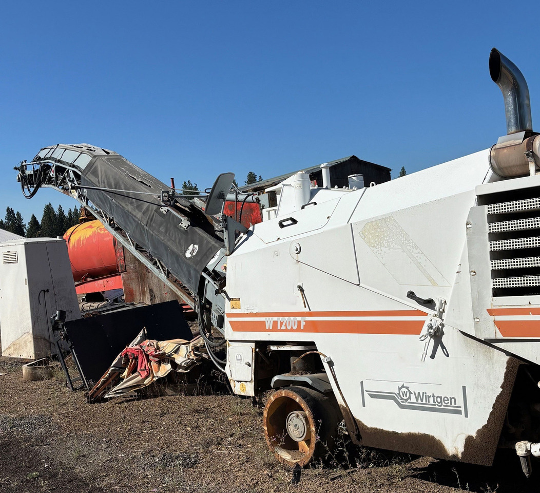 Wirtgen W 1200 F - Aplainadora (Fresadora): foto 3 Wirtgen W 1200 F - Aplainadora (Fresadora): foto 3