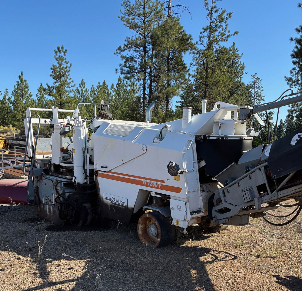 Wirtgen W 1200 F - Aplainadora (Fresadora): foto 1 Wirtgen W 1200 F - Aplainadora (Fresadora): foto 1