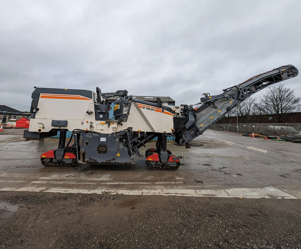 Wirtgen W 150 CFI - Aplainadora (Fresadora): foto 1 Wirtgen W 150 CFI - Aplainadora (Fresadora): foto 1
