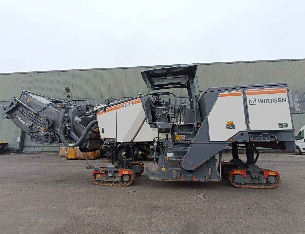 Wirtgen W 200 Fi - Aplainadora (Fresadora): foto 2 Wirtgen W 200 Fi - Aplainadora (Fresadora): foto 2