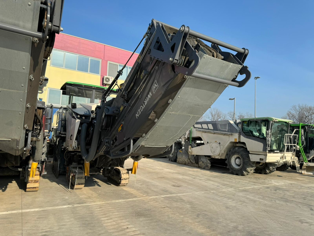 Wirtgen W 210 FI - Aplainadora (Fresadora): foto 5 Wirtgen W 210 FI - Aplainadora (Fresadora): foto 5