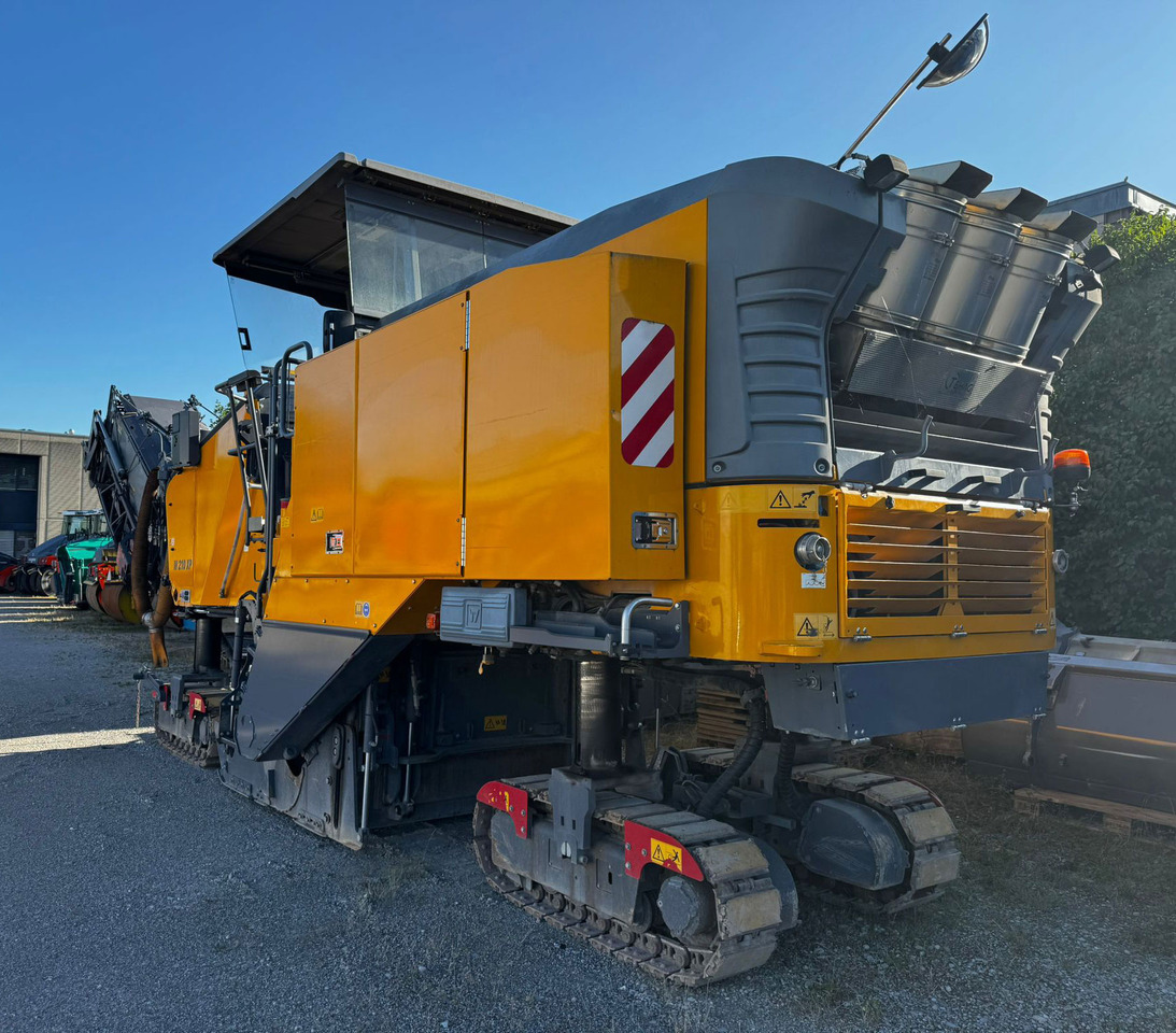 Wirtgen W 210 XP - Aplainadora (Fresadora): foto 4 Wirtgen W 210 XP - Aplainadora (Fresadora): foto 4