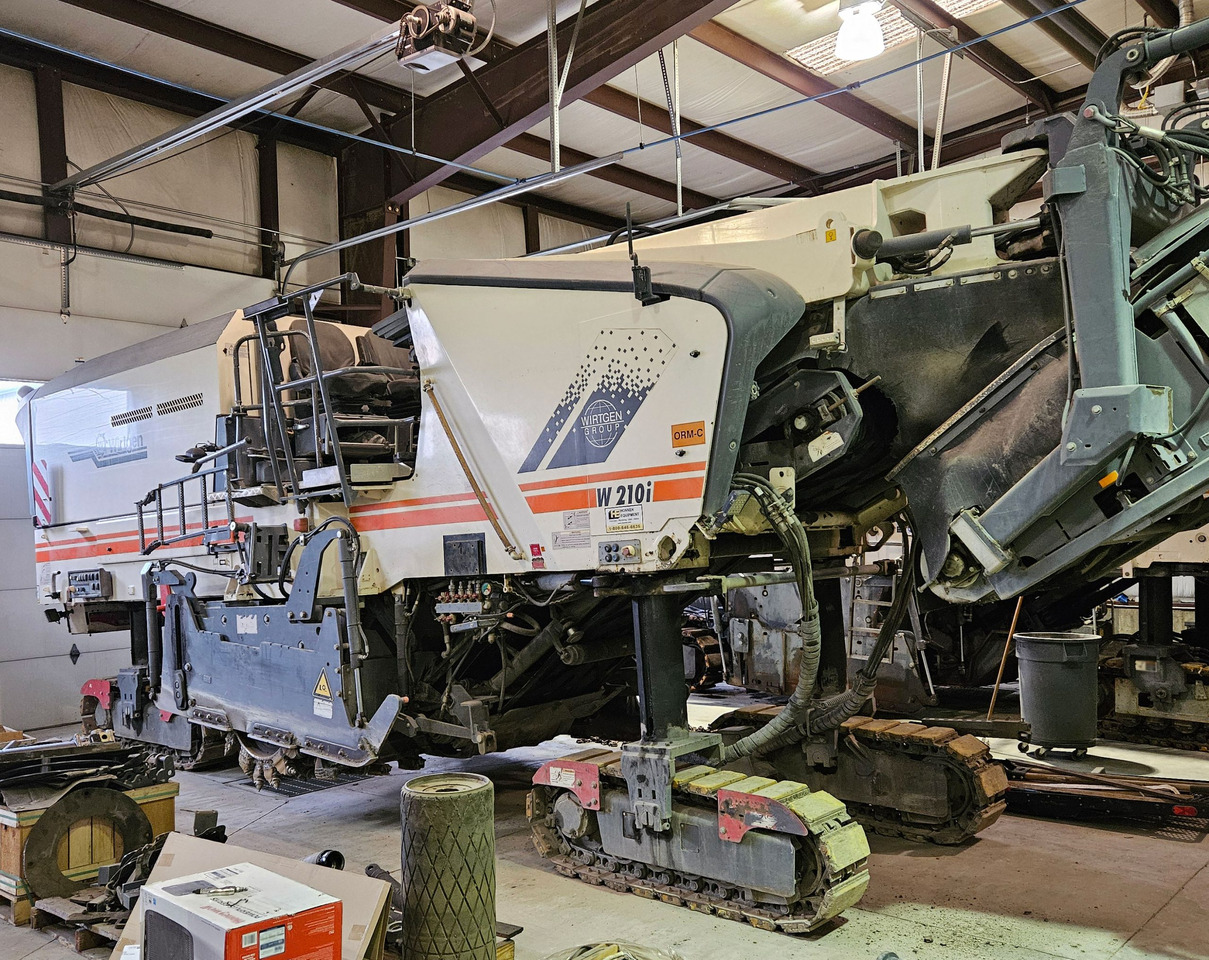 Wirtgen W 210 i - Aplainadora (Fresadora): foto 3 Wirtgen W 210 i - Aplainadora (Fresadora): foto 3