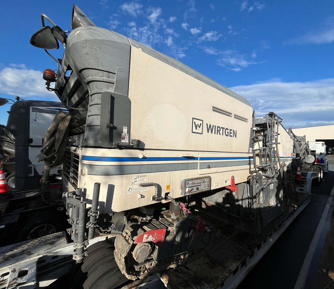 Wirtgen W 210 i - Aplainadora (Fresadora): foto 1 Wirtgen W 210 i - Aplainadora (Fresadora): foto 1