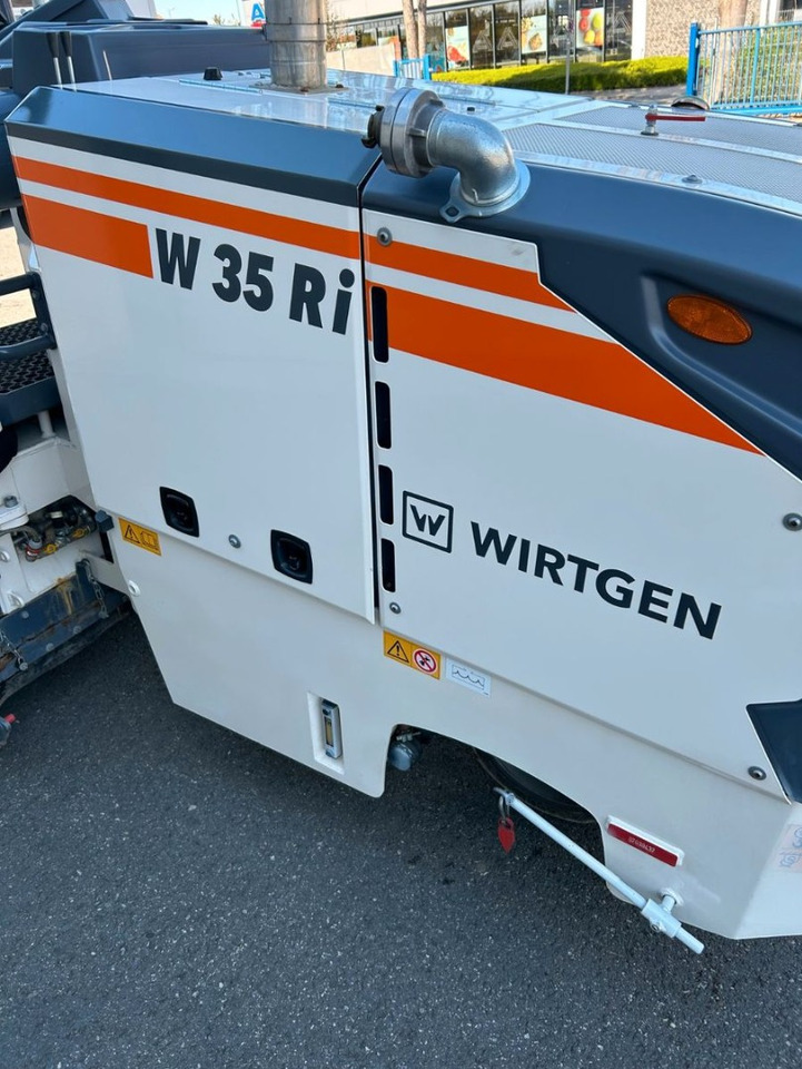 Wirtgen W 35 Ri - Aplainadora (Fresadora): foto 3 Wirtgen W 35 Ri - Aplainadora (Fresadora): foto 3