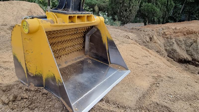 GODET CRIBLEUR A ETOILES PPIUR PELLE DE 20/25T GYRUS STAR - Balde para separação por Máquina de construção: foto 1 GODET CRIBLEUR A ETOILES PPIUR PELLE DE 20/25T GYRUS STAR - Balde para separação por Máquina de construção: foto 1