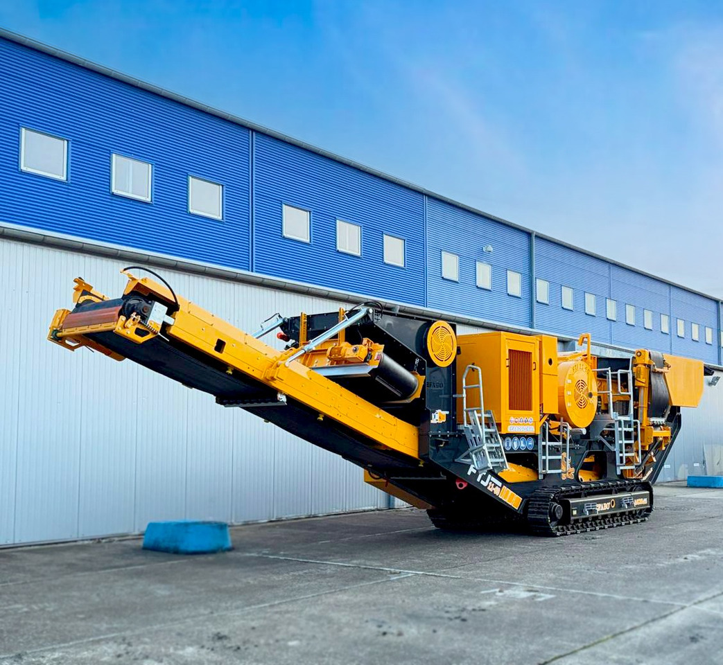 FABO Mobile crusher - Britadeira móvel: foto 1 FABO Mobile crusher - Britadeira móvel: foto 1