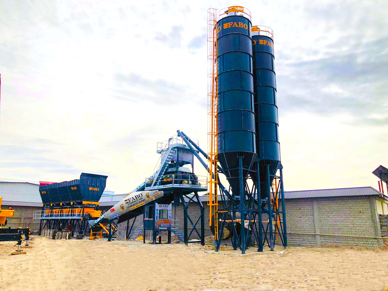 FABO cement silo - Silo de cimento: foto 1 FABO cement silo - Silo de cimento: foto 1