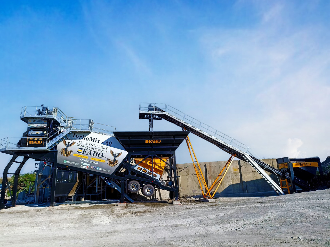 FABO mobile concrete batching plant - Usina de concreto: foto 2 FABO mobile concrete batching plant - Usina de concreto: foto 2