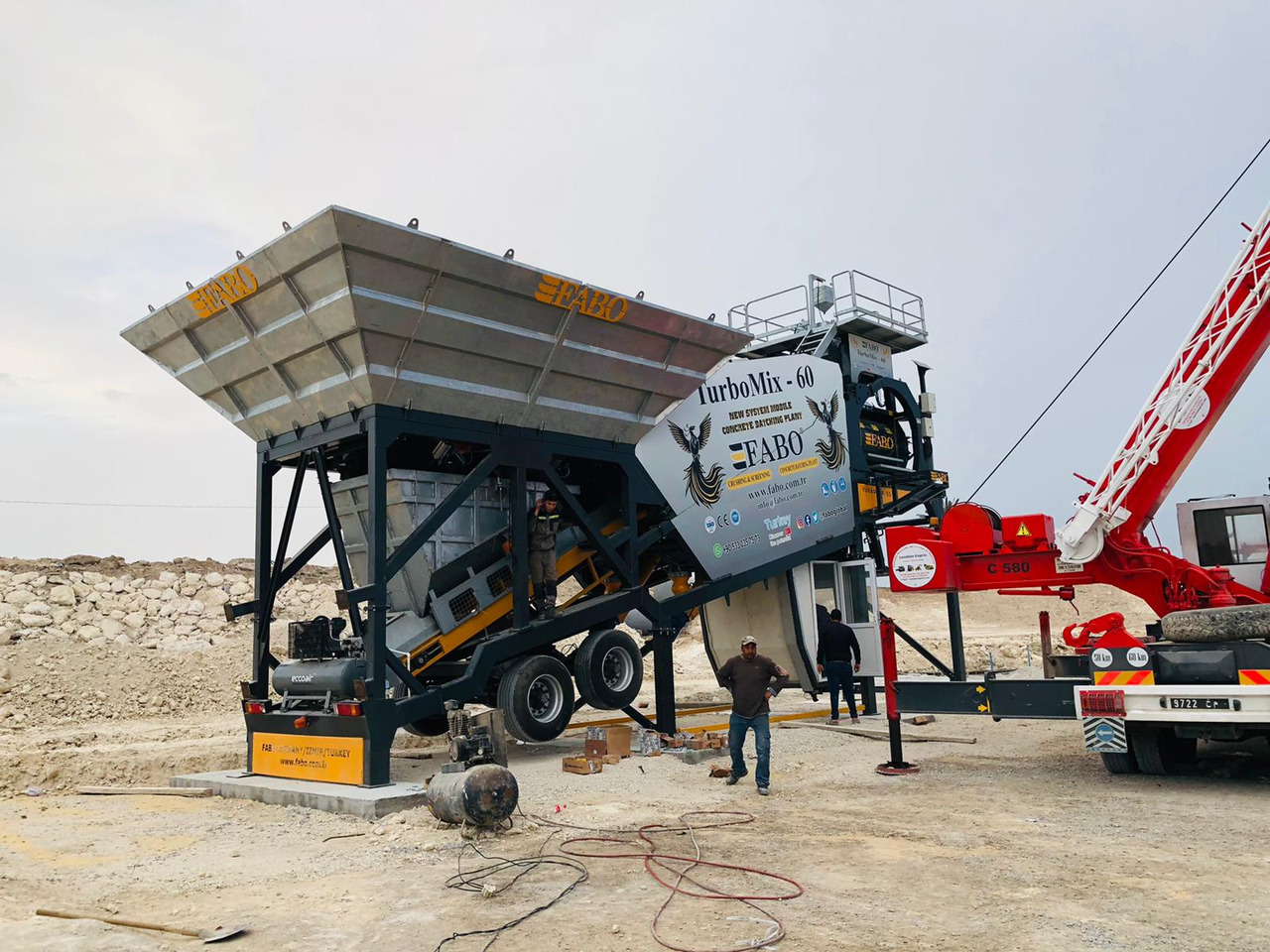 FABO mobile concrete batching plant - Usina de concreto: foto 3 FABO mobile concrete batching plant - Usina de concreto: foto 3