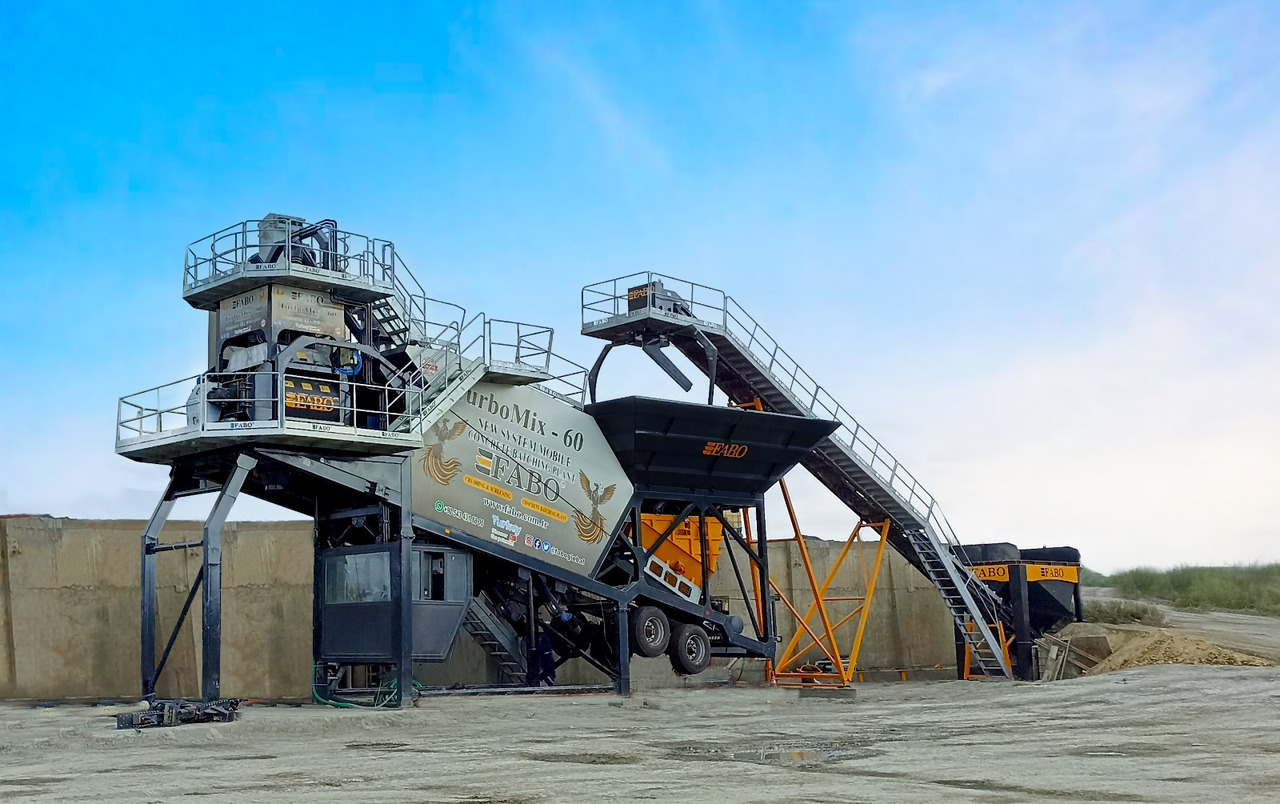 FABO mobile concrete batching plant - Usina de concreto: foto 1 FABO mobile concrete batching plant - Usina de concreto: foto 1